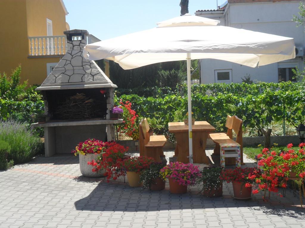 Apartmani Sanja Vrsi Luaran gambar